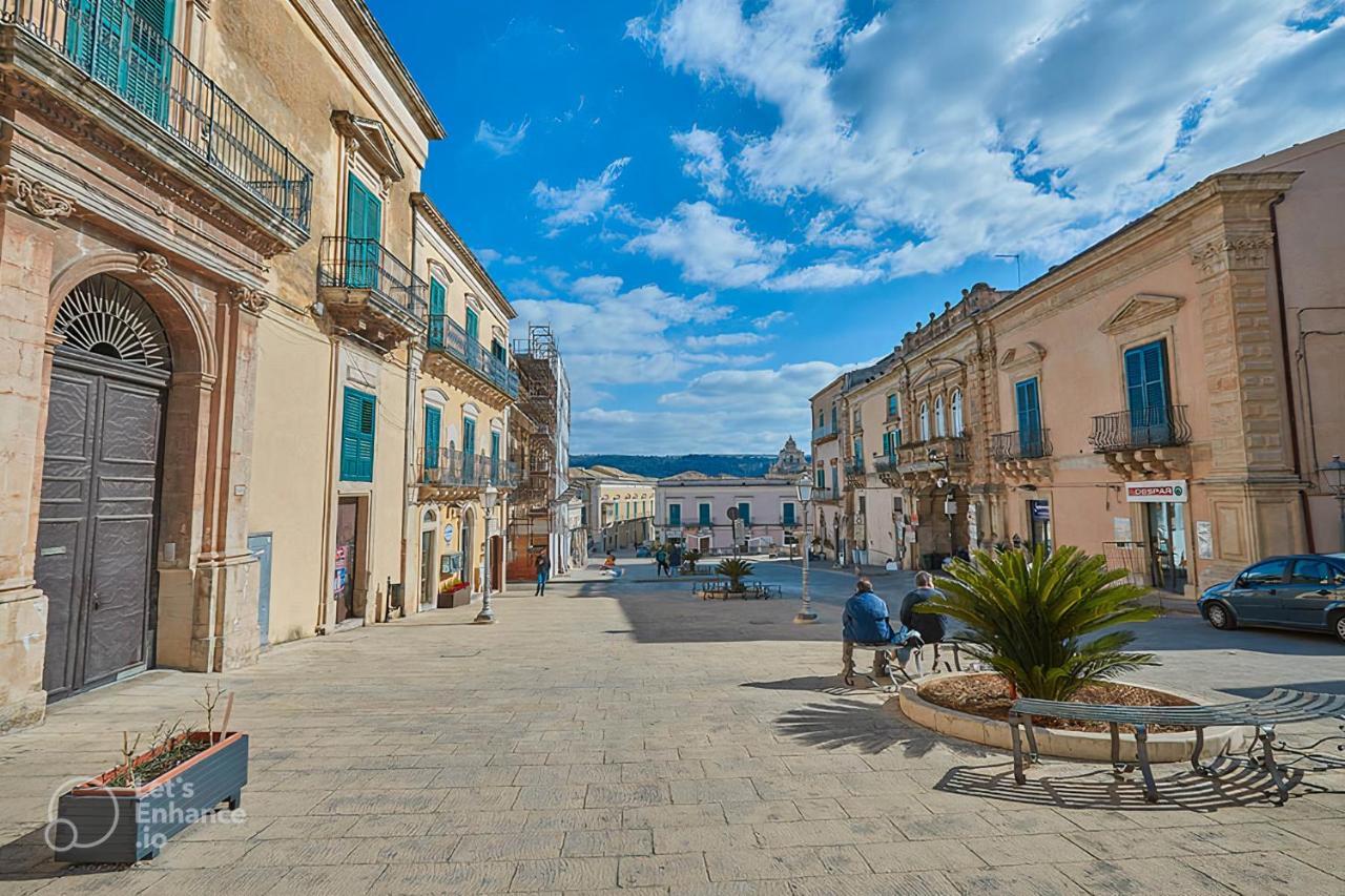 Piazza Duomo 36 Hotel Ragusa Bagian luar foto