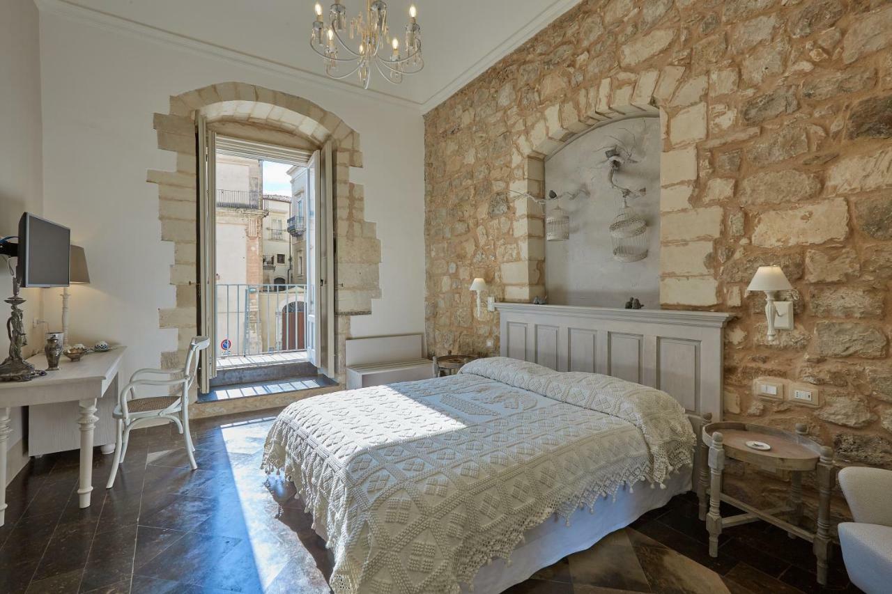Piazza Duomo 36 Hotel Ragusa Bagian luar foto