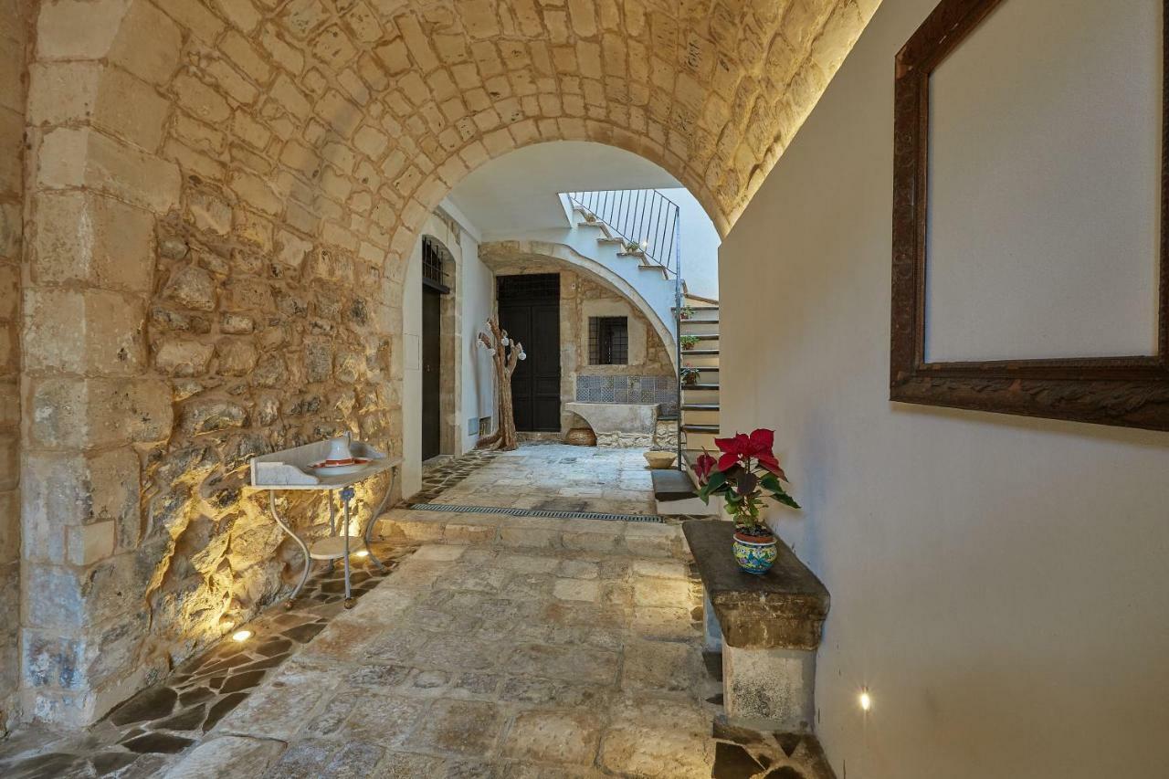 Piazza Duomo 36 Hotel Ragusa Bagian luar foto